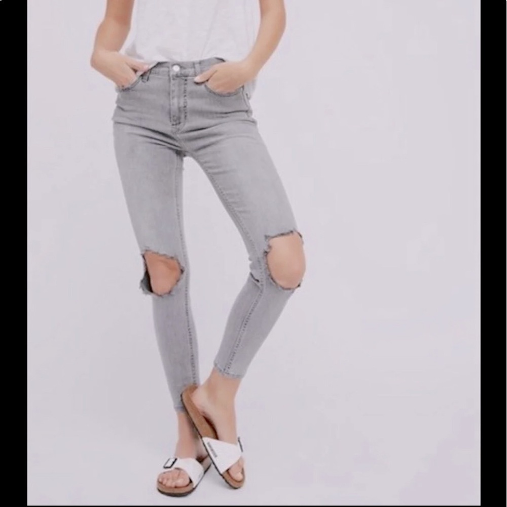 FREE PEOPLE BUSTED KNEE SKINNY JEANS